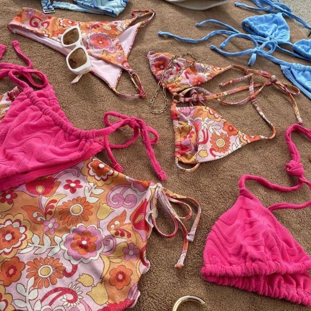 Social Tourist - Floral and Pink Bikini Set